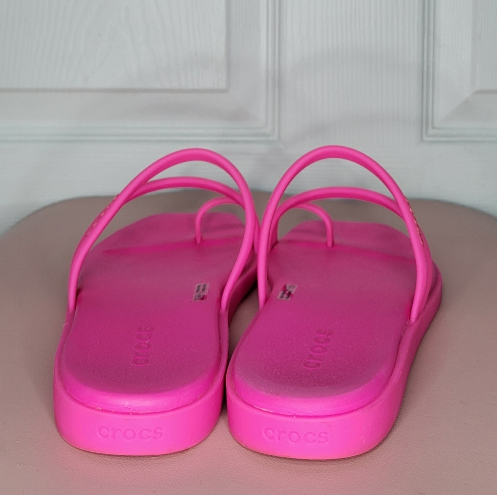 CROCS Women's Miami Toe Loop Sandals - Picture 3 of 3